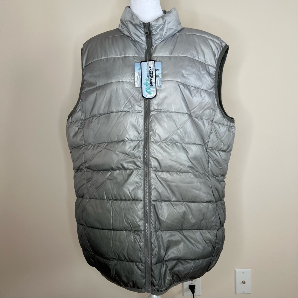 NWT. Jackson hole puff vest